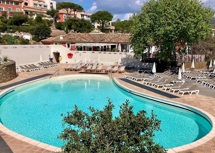 Les Restanques 21 Pins 7pers Dom wakacyjny Grimaud