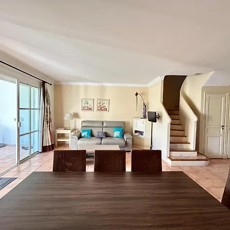 Дом отдыха Les Restanques 21 Pins 7pers